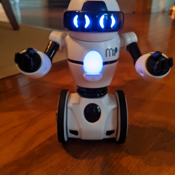 MiP WowWee Robot - Picture 4 of 4
